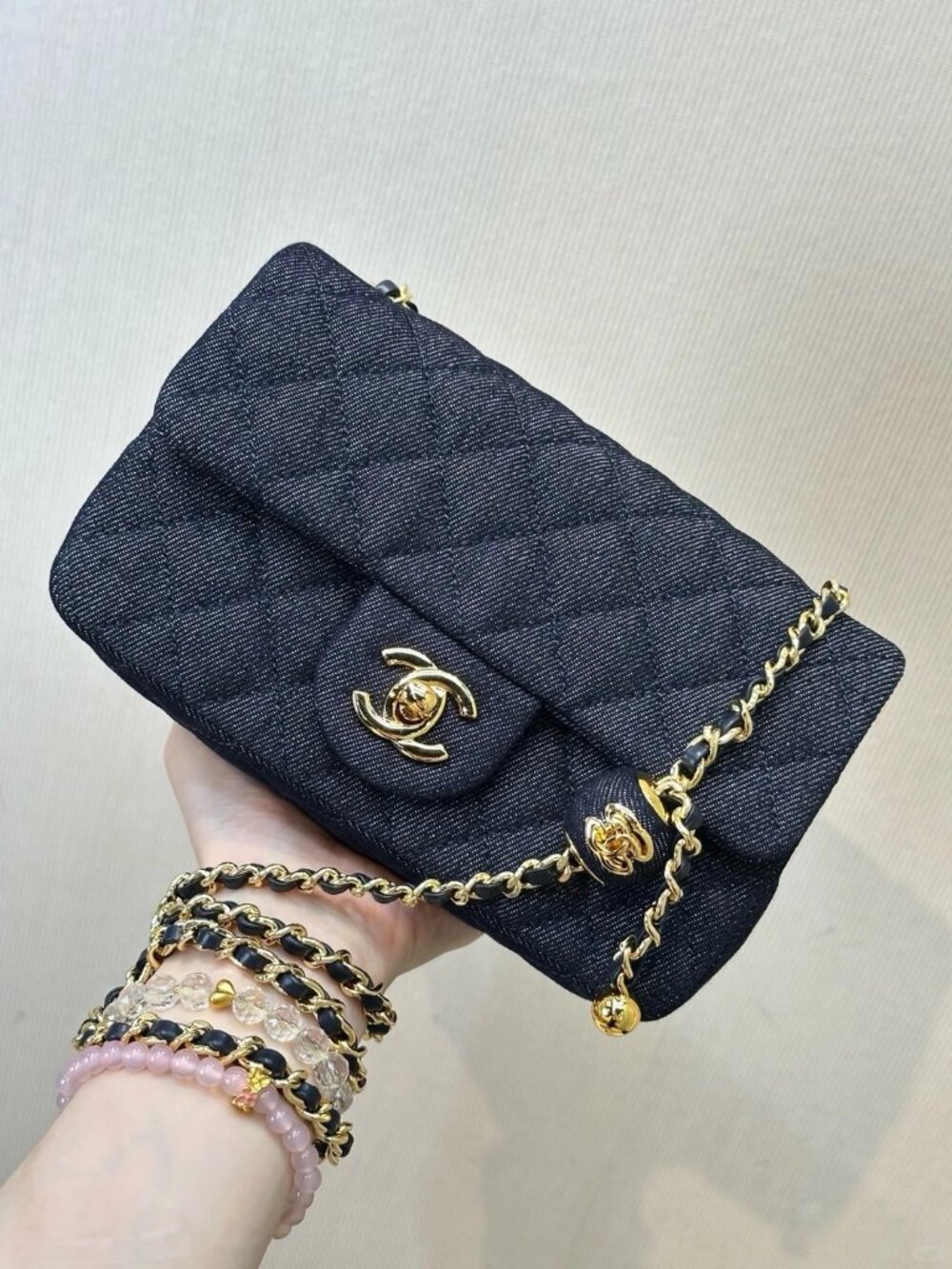 Classic CHANEL Bags: A Stylish and Versatile Choice for Elegance